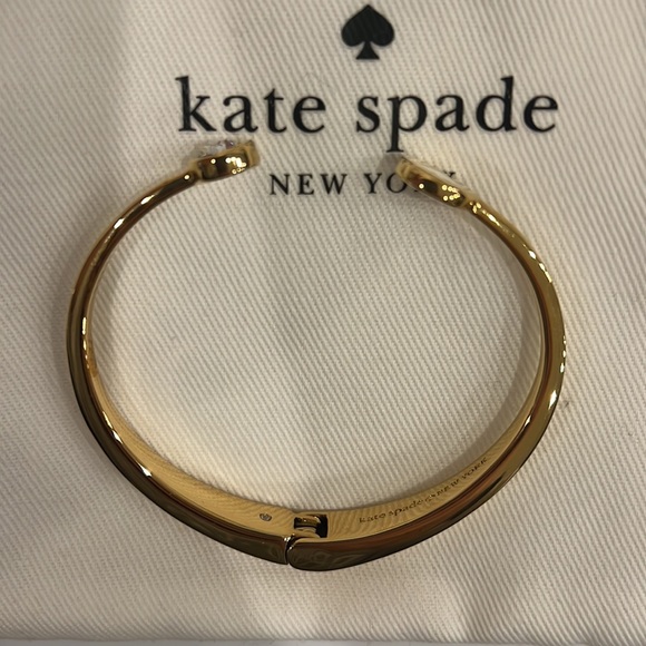 Kate Spade Spot the Spade Open Hinge Bangle Bracelet  White Crystal Gold Tone - Picture 3 of 4